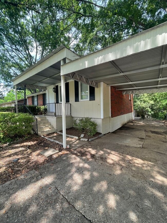 Building Photo - 1149 Noremac Rd