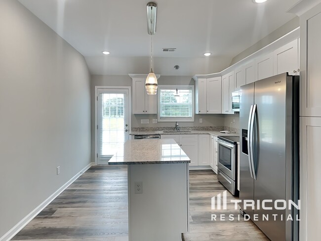 Foto del edificio - 1337 Taylor Town Road White Bluff TN