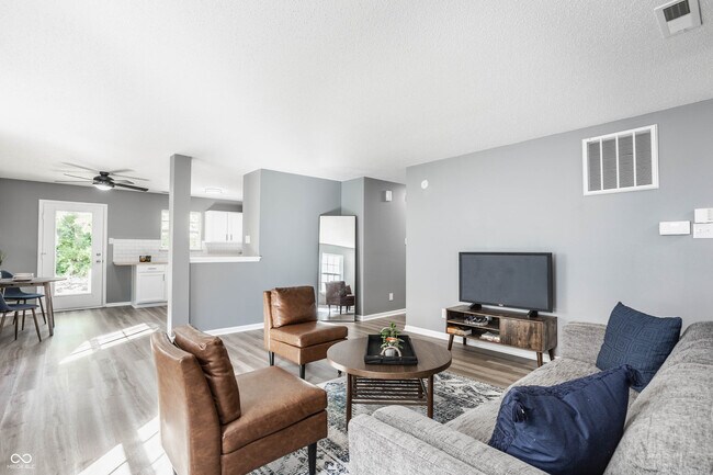 Foto del edificio - 13076 N Becks Grove Dr