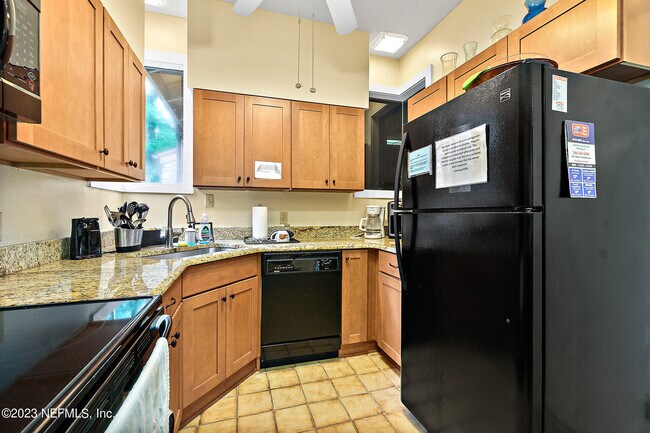 Foto del edificio - 6 Oakmont Ct