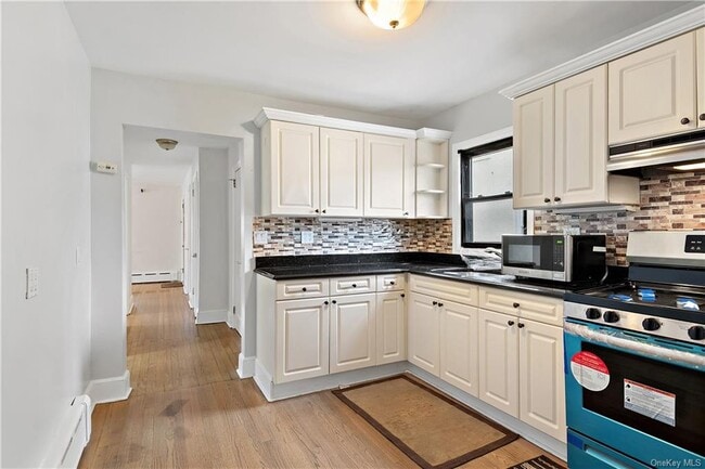 Building Photo - 106 Thurton Pl