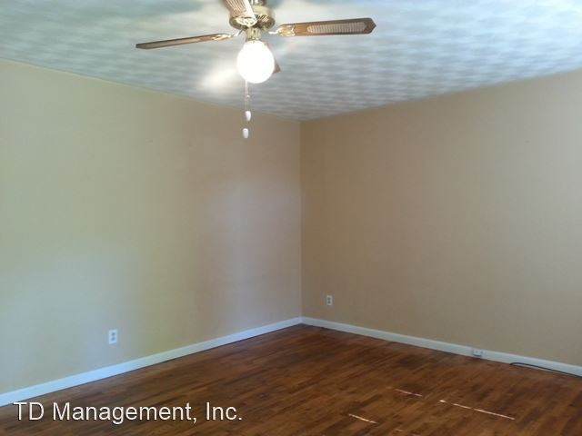 Building Photo - 3 br, 1 bath House - 2209 N. Kentwood