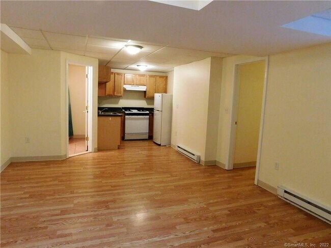 Foto del edificio - 512 Townsend Ave