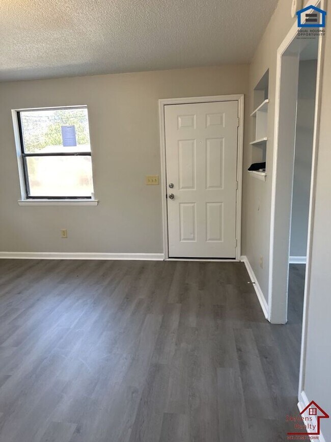 Foto del edificio - 1702 Olive St