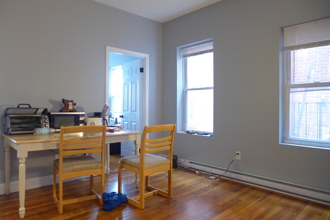Building Photo - 854 Huntington Ave