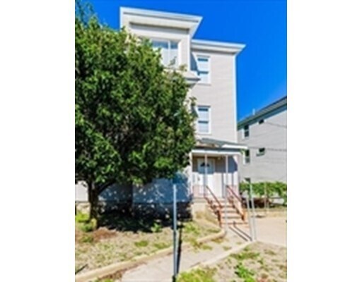 Primary Photo - 123 County St