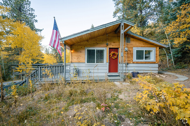 Building Photo - 10962 Twin Spruce Rd