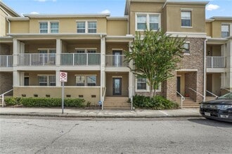 Building Photo - 717 N Rome Ave