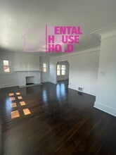 Building Photo - 2696 Pasadena St