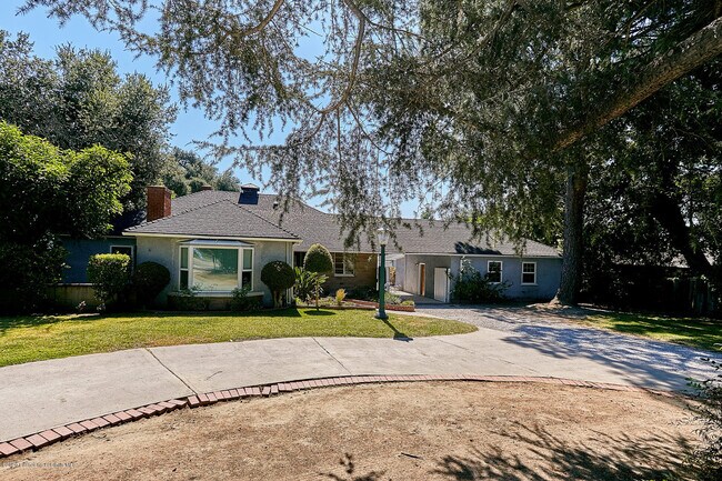 Building Photo - 4640 Gould Ave