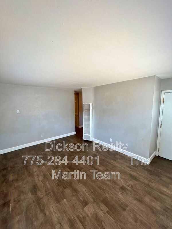 Building Photo - 835 20th St