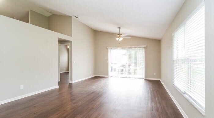 1533 Oakwood Ct Apopka Fl 32703 House For Rent In Apopka Fl Apartments Com