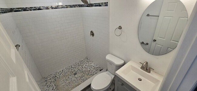 Foto del edificio - 3832 46th Ave N