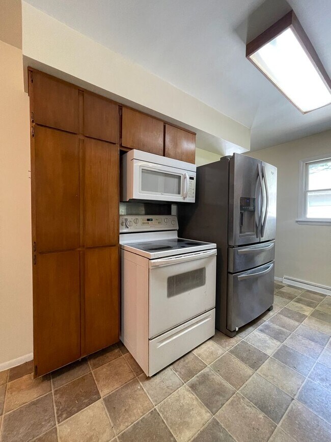 Foto del edificio - Three Bedroom Ranch in Portage