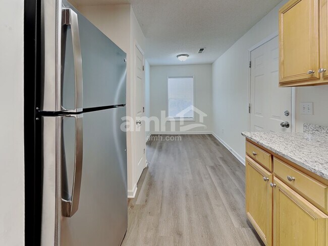 Building Photo - 105 Bristol View Cir