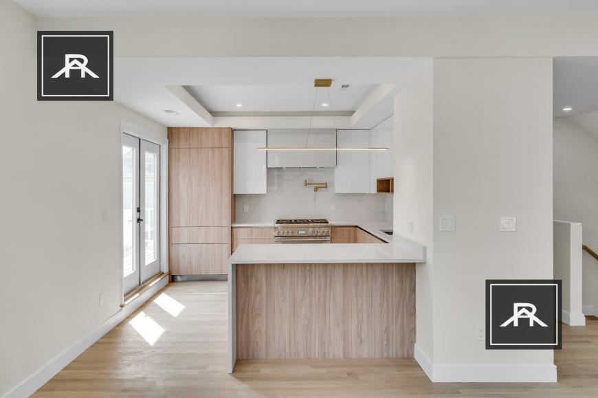 Primary Photo - 4 bedroom in Brookline MA 02446