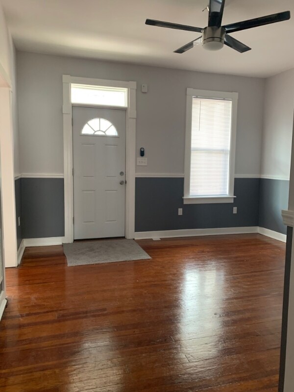 Building Photo - 308 N Mulberry St