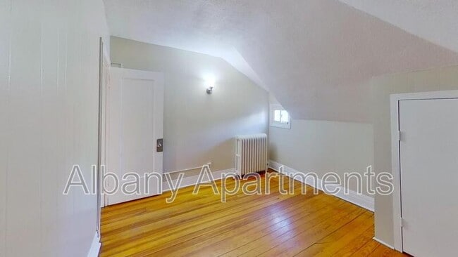 Building Photo - 100 Ryckman Ave