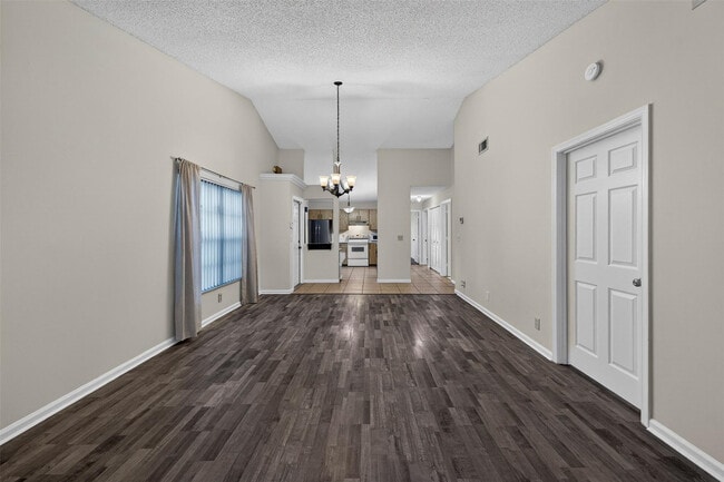 Building Photo - 489 Hardwood Pl