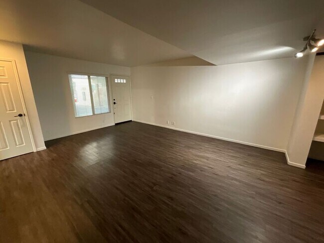 Foto del edificio - 219 California St