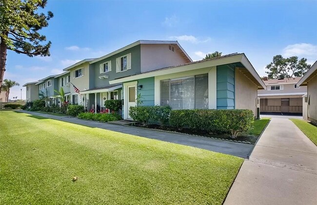 Foto del edificio - 19860 Claremont Ln