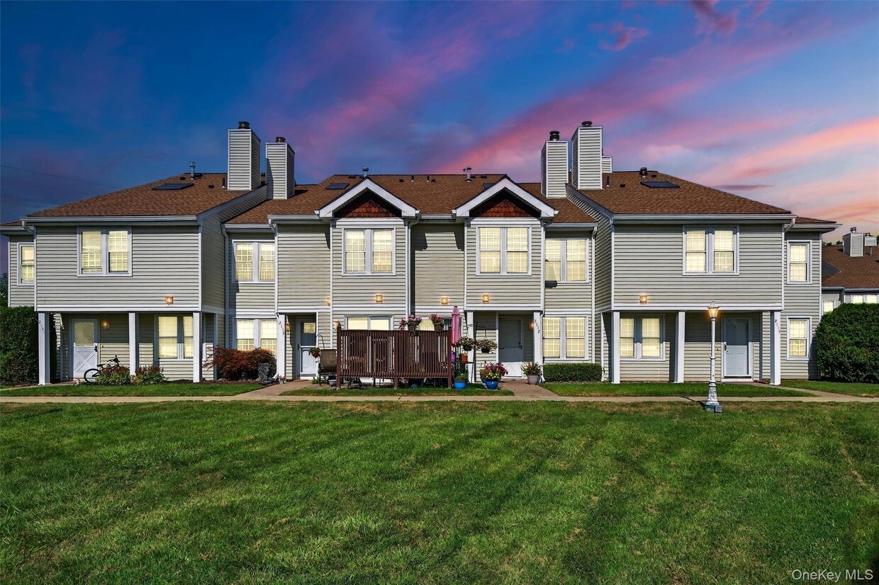 Primary Photo - 2117 Whispering Hills Dr