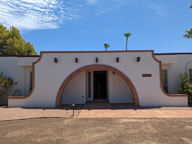 Building Photo - 9625 N 33rd St
