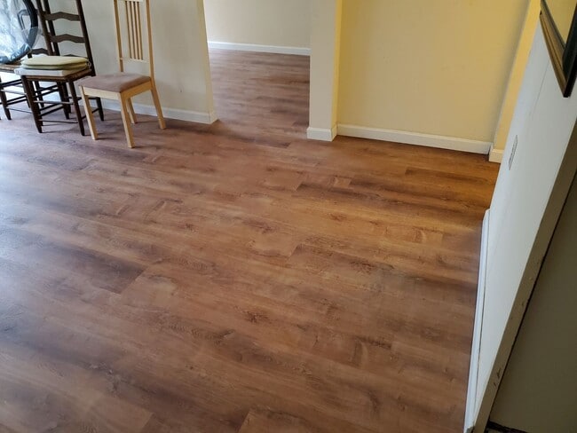 Building Photo - Walk to Harvard, Great location! Balcony and extra storage!