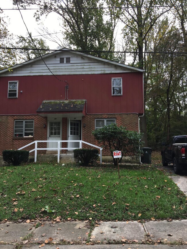 Building Photo - 31 White Clay Dr