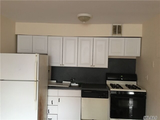 Foto del edificio - 213-42-213-34 34th Rd