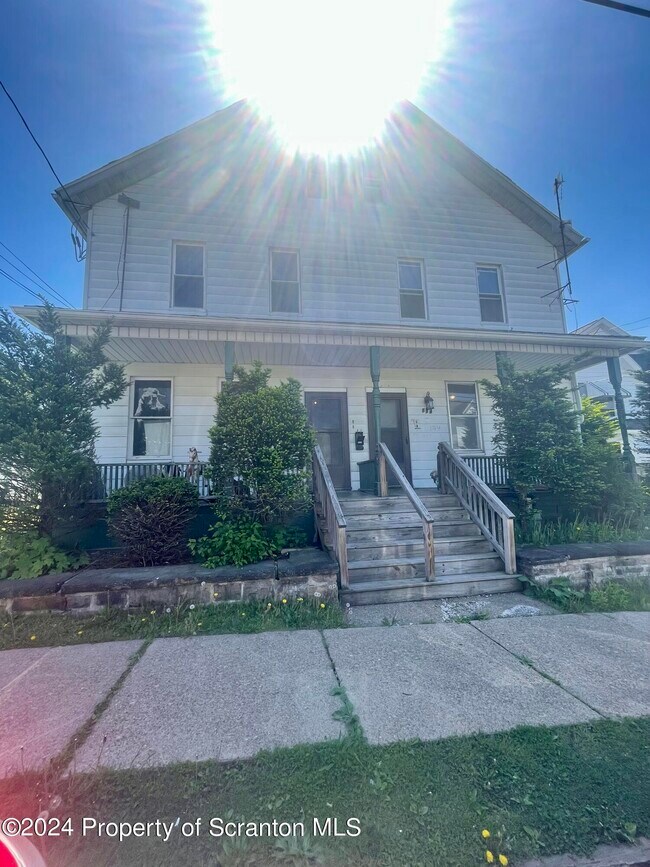 Foto del edificio - 126 S Lincoln Ave