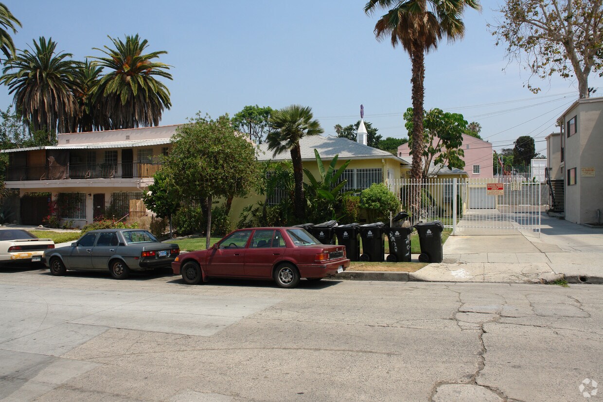 Primary Photo - 2511 W 4th St