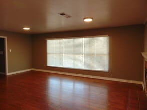 Building Photo - 3707 24th St