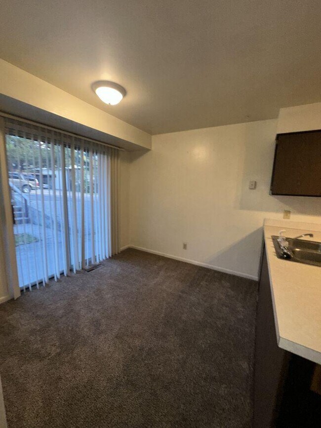 Foto del edificio - 2 bedroom in Billings MT 59102