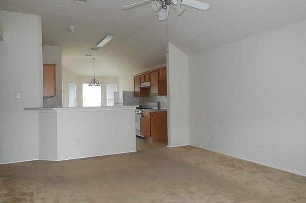 Building Photo - 12406 Magnolia Canyon