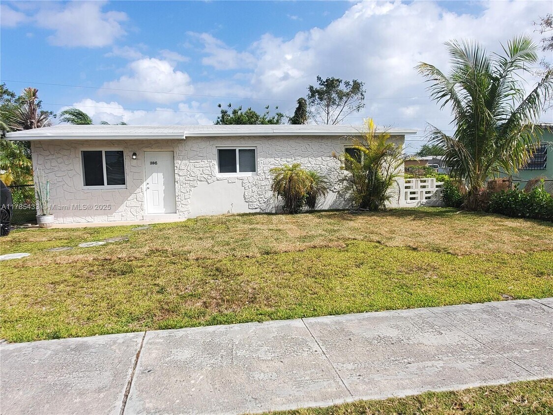 Foto principal - 10845 SW 221st St Rd