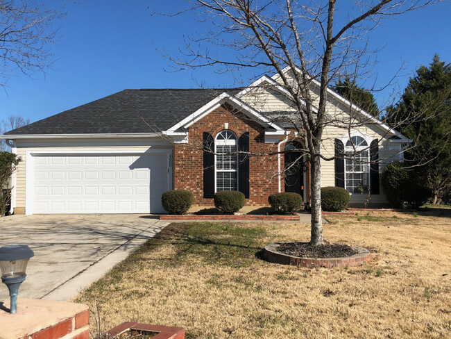 Building Photo - 4000 Quail Hollow Ct