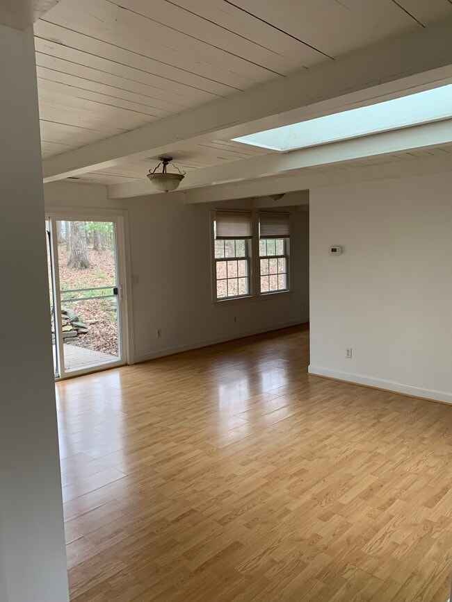 Building Photo - 125 Wild Primrose Ln