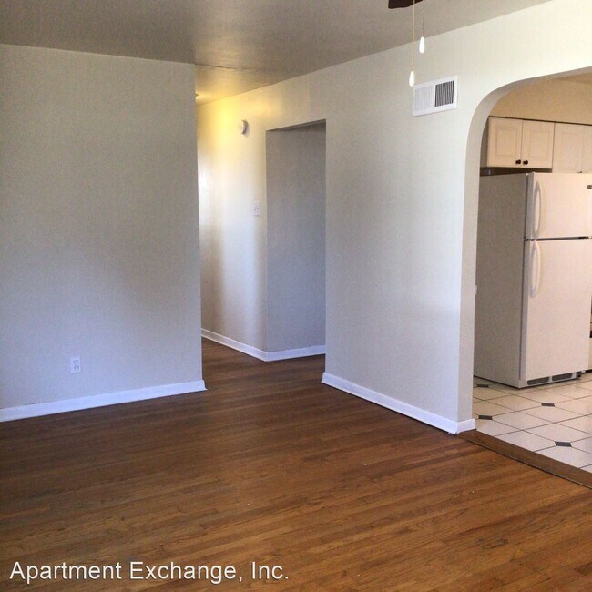 Building Photo - 3 br, 1 bath House - 22 Manor Dr.