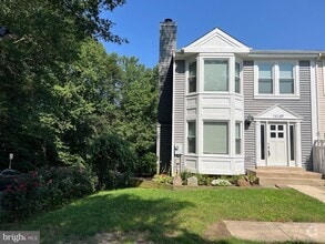 Building Photo - 12149 Salemtown Dr