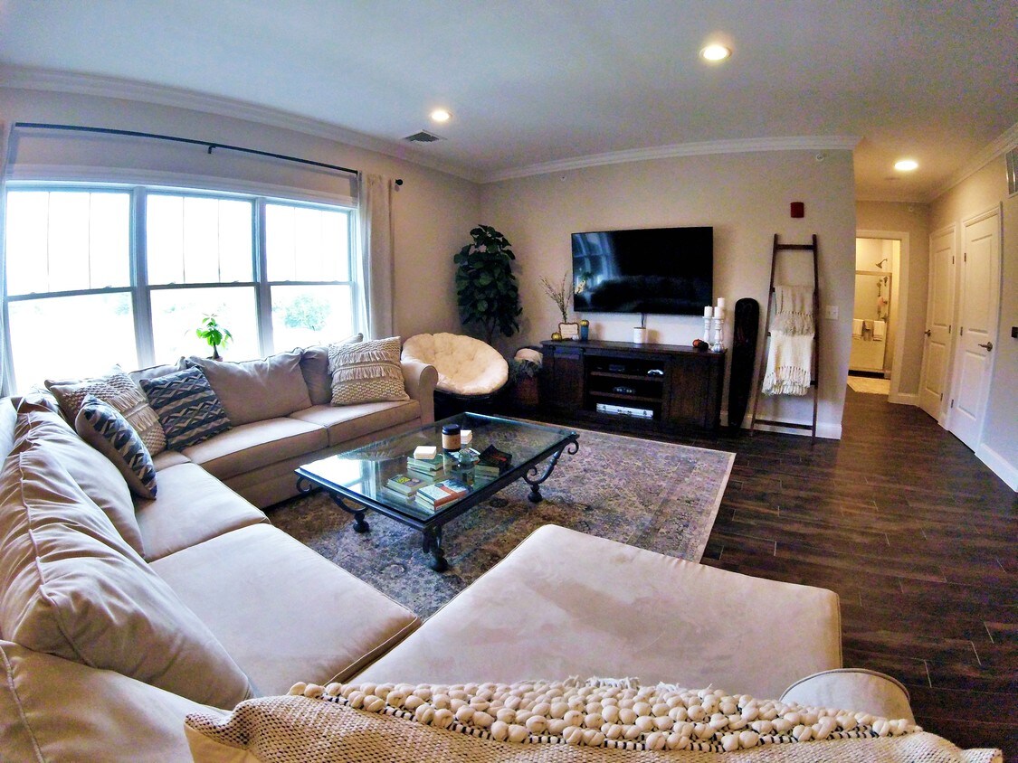 62 Main St Unit 6, Bloomingdale, NJ 07403 Apartments in Bloomingdale