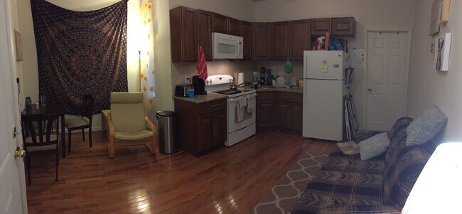 Foto del edificio - 3617 Spring Garden St