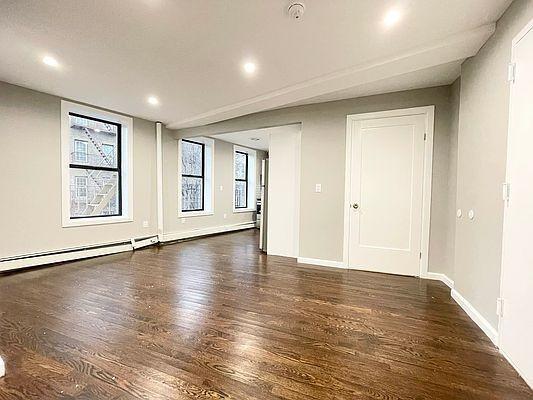 Building Photo - 2 bedroom in BRONX NY 10456