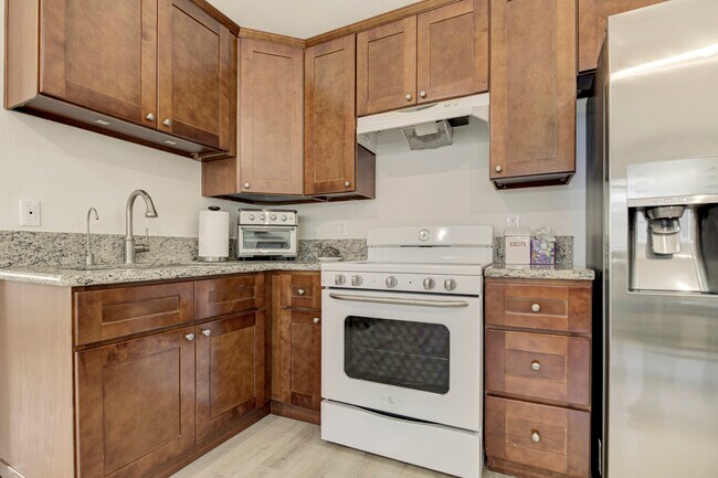 Foto del edificio - 1444 Bruce Ave