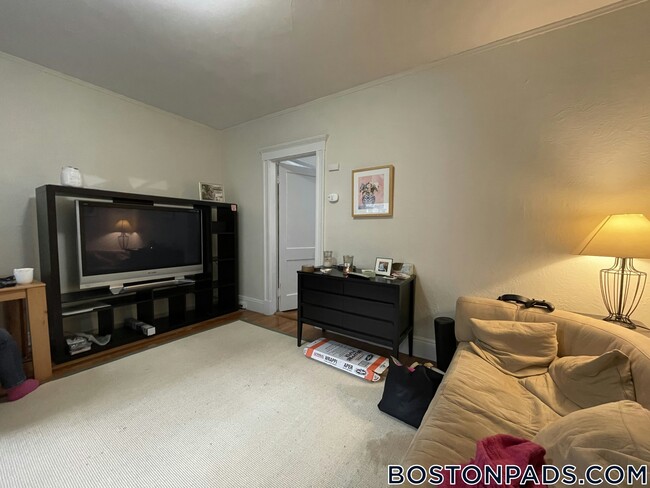 Building Photo - 1167 Boylston St