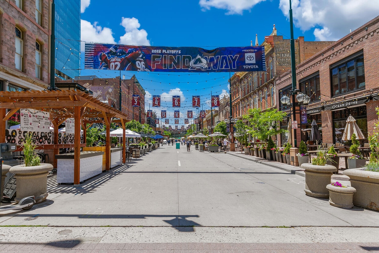 Photo - 1512 Larimer St (Denver, CO)