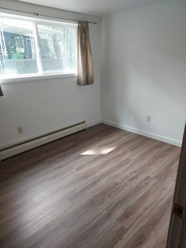 Foto principal - 1431 S Willson Ave