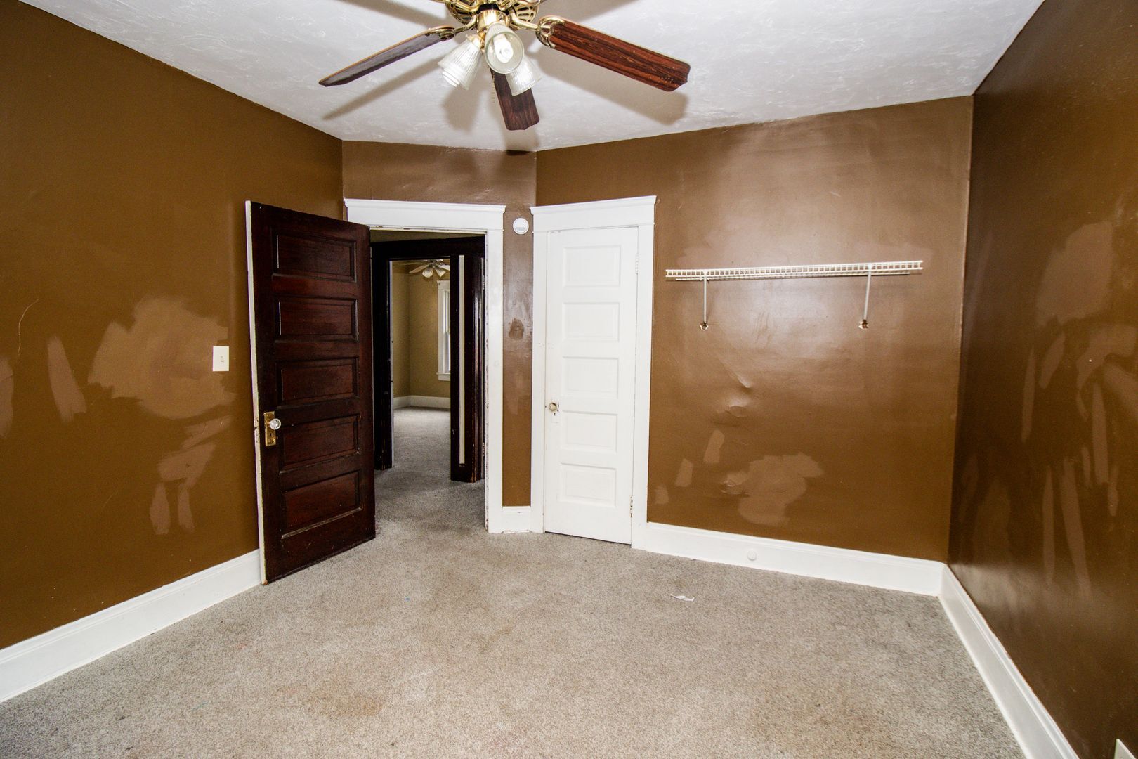 9711 Parmelee Ave Cleveland, OH 44108 – photo 4