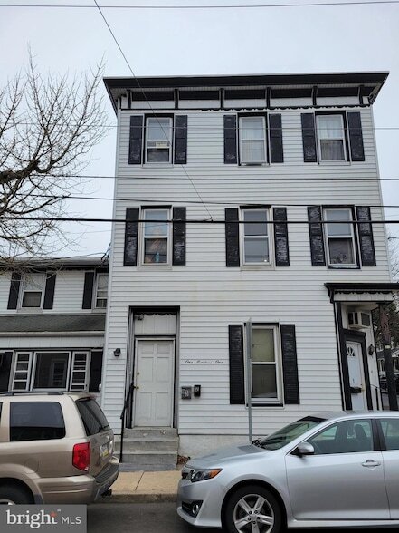 Primary Photo - 101 S Franklin St