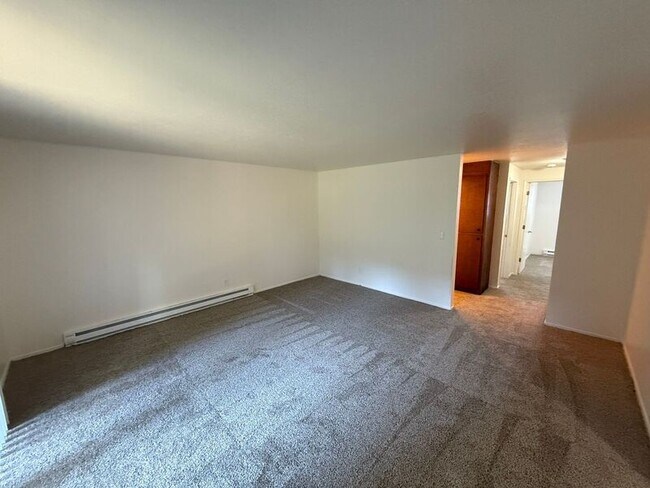 Foto del edificio - 3820 Iberis St NE